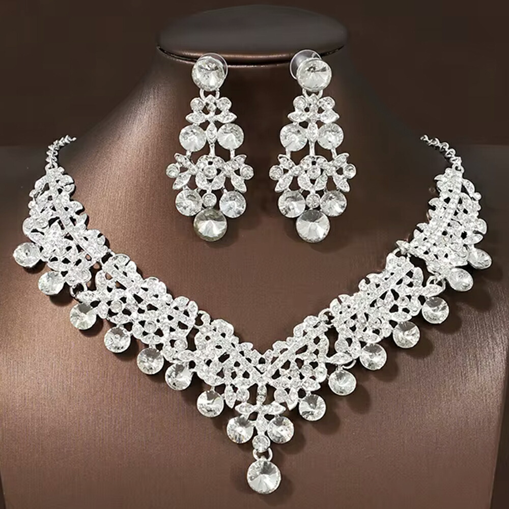 楽天市場】ゴージャスクリスタルブライダルジュエリーセット（ピアス