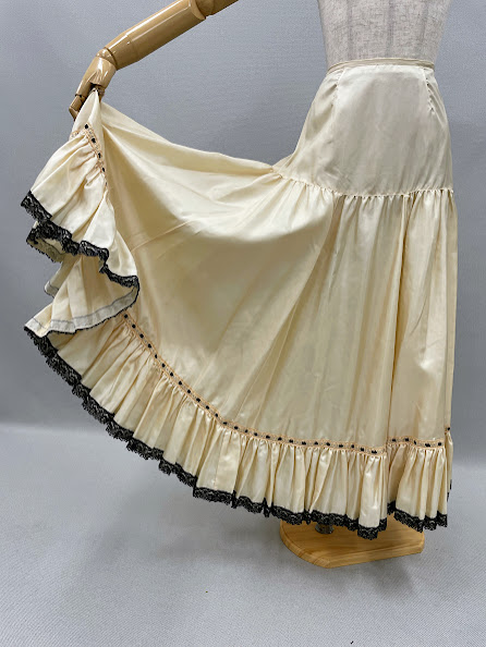 楽天市場】フラメンコ衣装 中古フラメンコ衣装ハイセンス ハイ