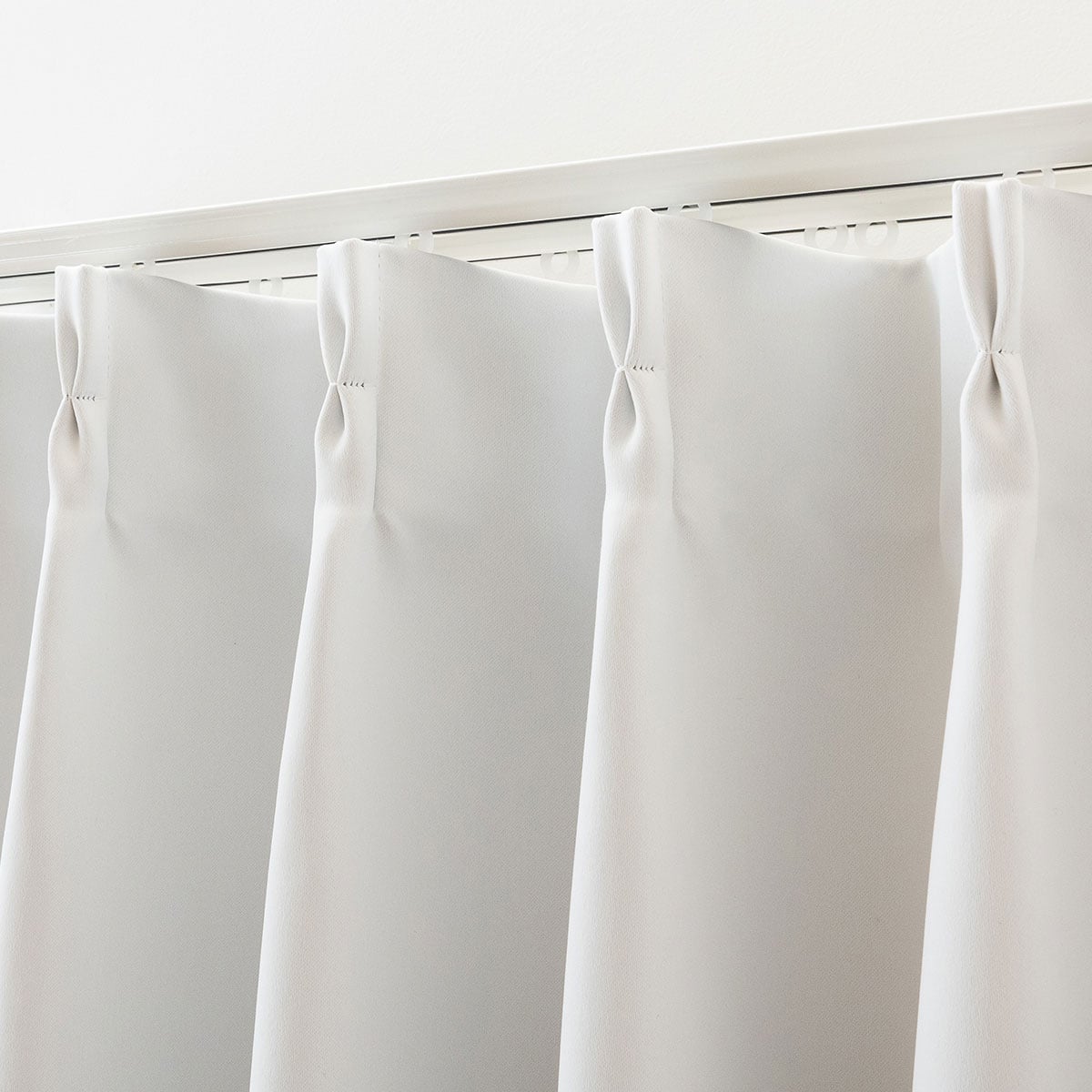 楽天市場】遮光1級・遮熱カーテン（無地 ホワイト） ニトリ メーカー