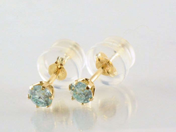 楽天市場】18金 あす楽 あす楽対応 翌日配達 ピアス モアサナイト