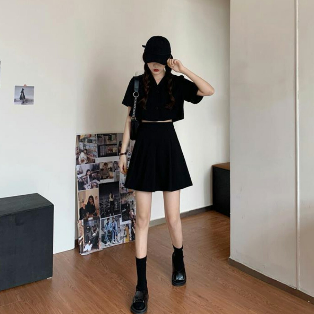 RUFFLOG ブラックシャツ スカートセット RUFFLOG ブラックシャツ