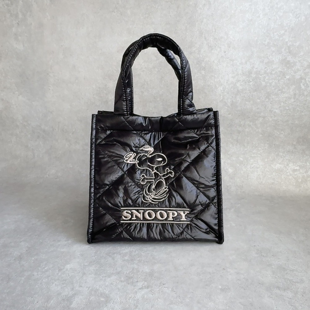 楽天市場】2025秋冬新作!【PEANUTS】PN/ パフィーキュービックバッグ