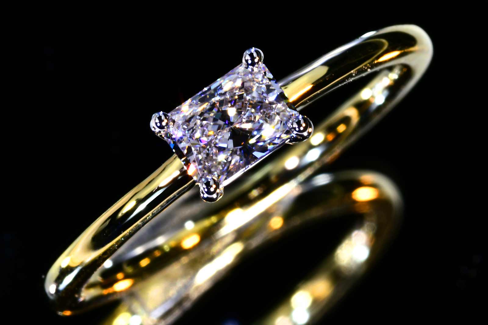 楽天市場】ラディアントカット四角いダイヤモンドリングイエロー