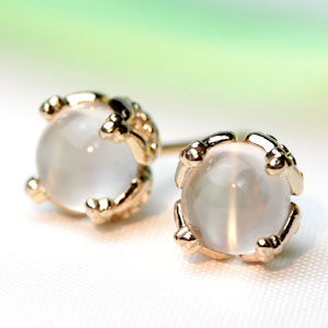 楽天市場】K18 ムーンストーンキャッツアイピアス カボッション