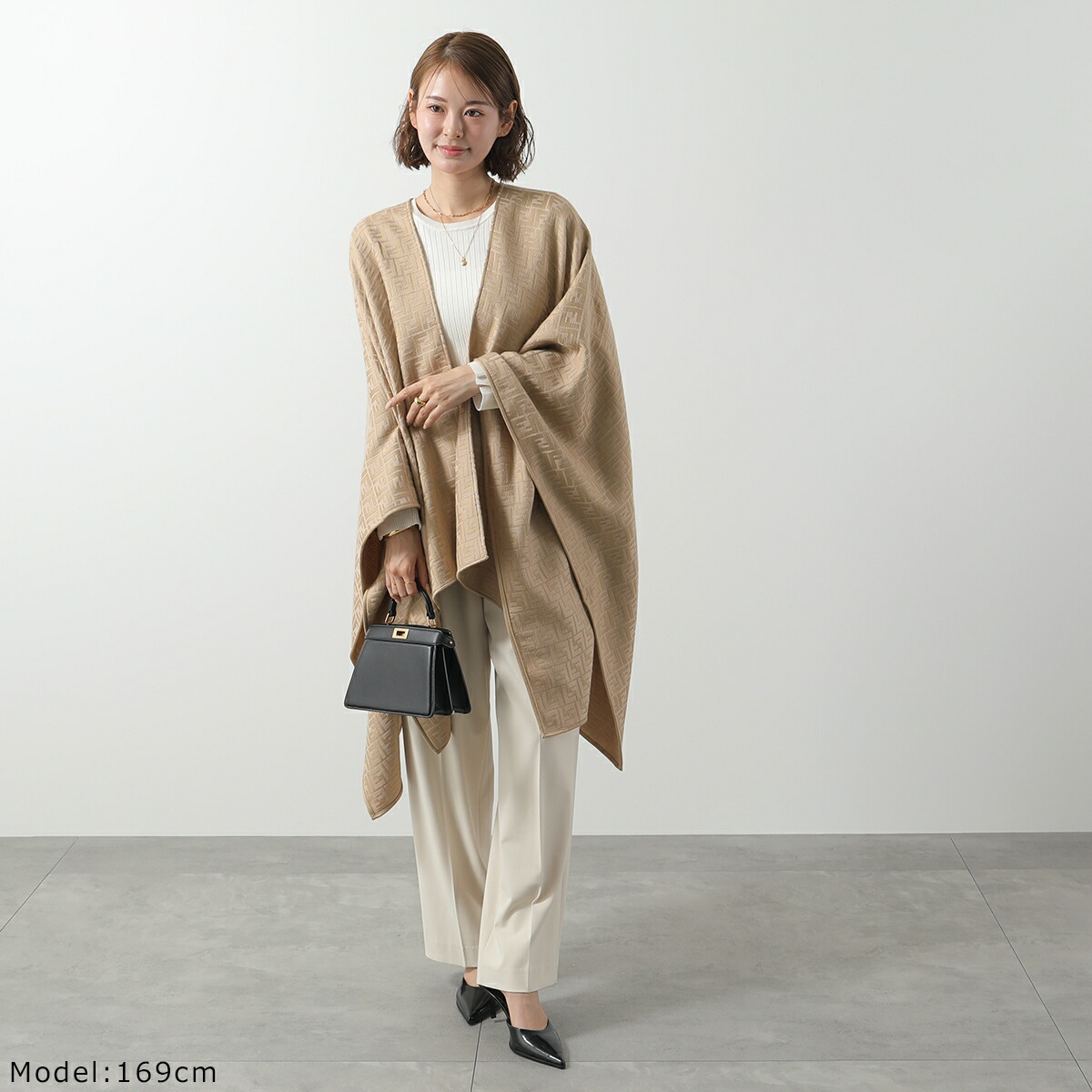 楽天市場】FENDI フェンディ ポンチョ FXX782 AQ8G レディース ケープ