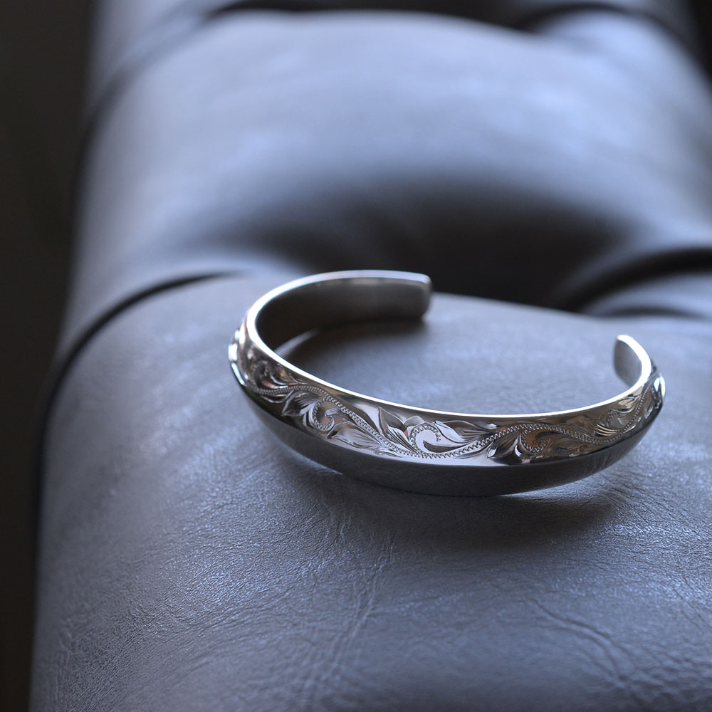 楽天市場】【5%OFFクーポン】ハワイアンジュエリー バングル ハーフ