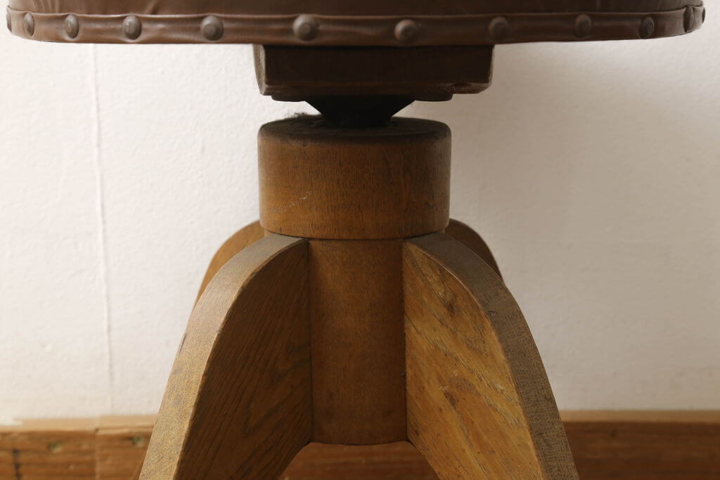 楽天市場】☆事前問合せ必須☆ 和製アンティーク スツール ナラ材 回転