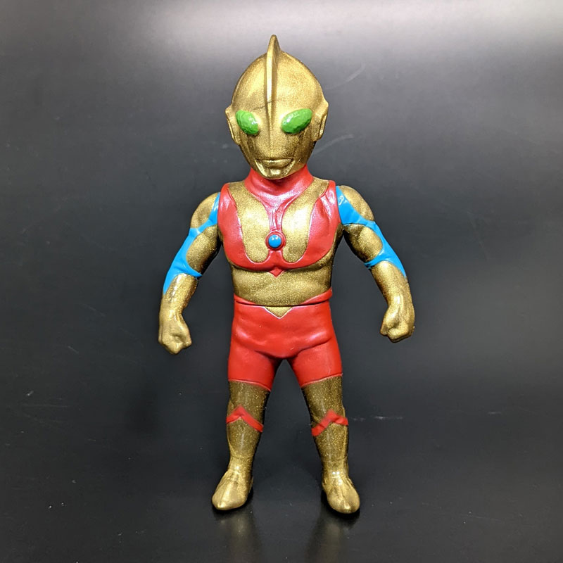 12/16まで限定価格！ マックストイ ウルトラマン クリアブルーラメ