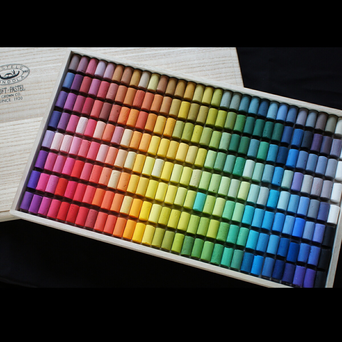楽天市場】日本製 ゴンドラパステル 242色 全色セット 木箱入 ソフト