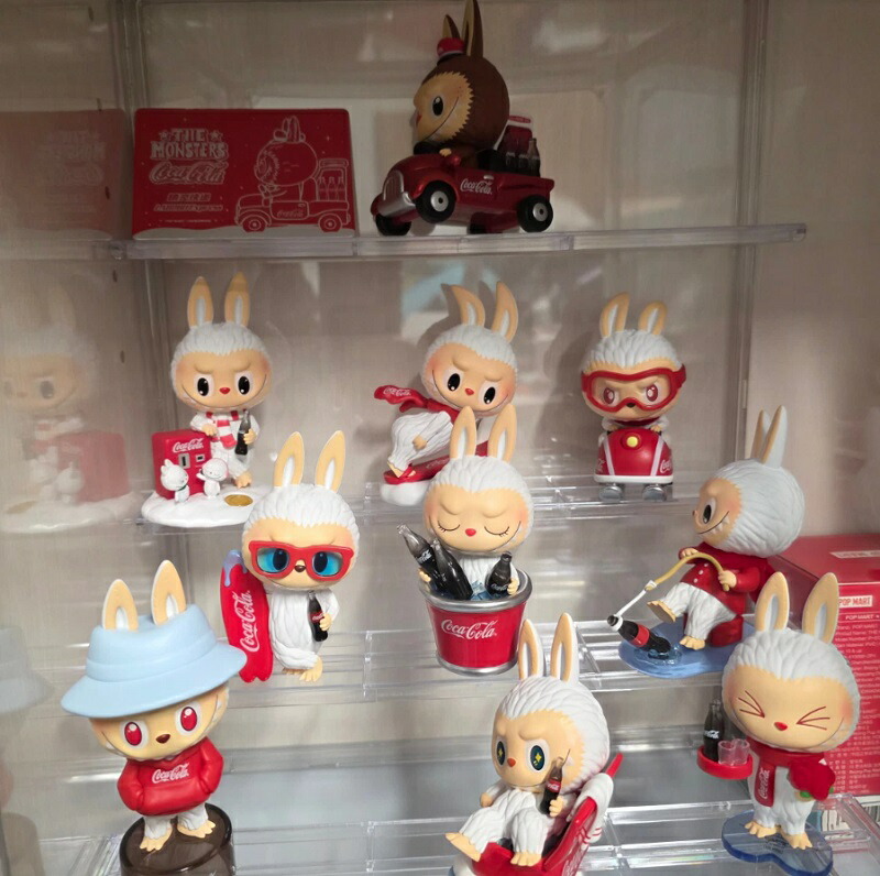 楽天市場】☆正規品☆ Pop Mart Labubu Coca Cola Series Sealed Case
