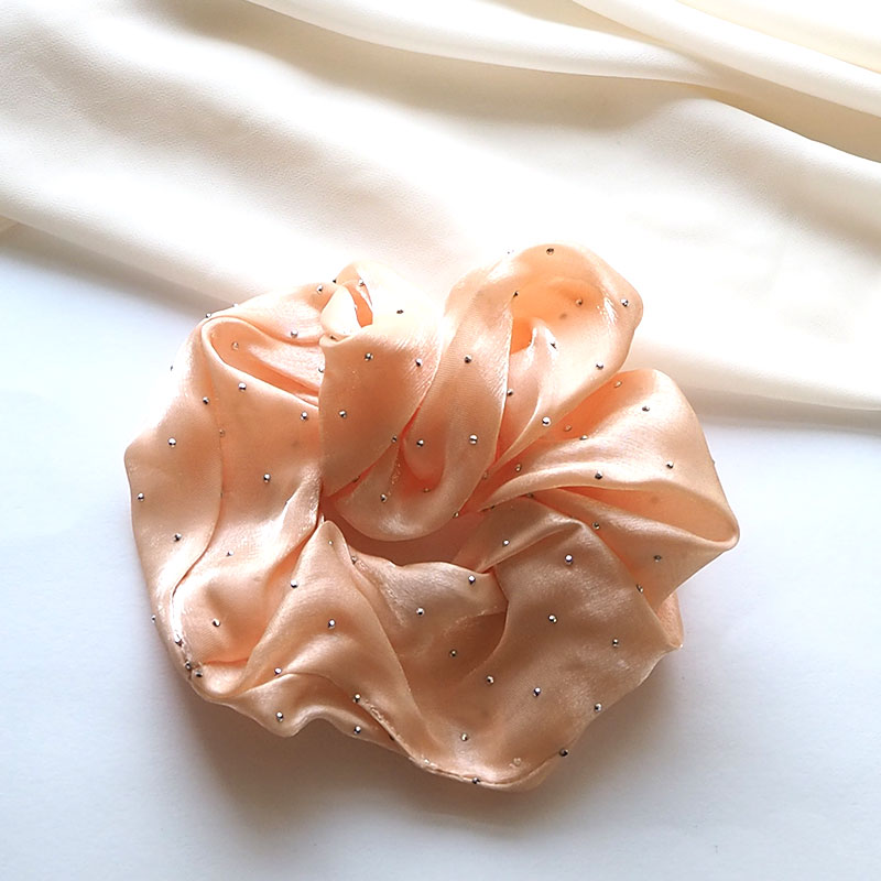 楽天市場】シュシュ シルバー スタッズ ドット かわいい ヘア