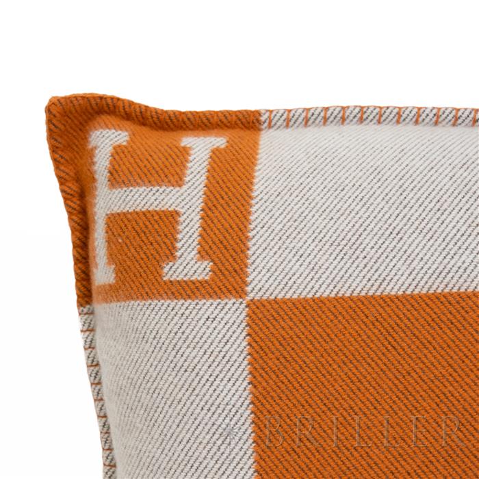 楽天市場】エルメス クッション アヴァロン PM エクリュ / ポティロン