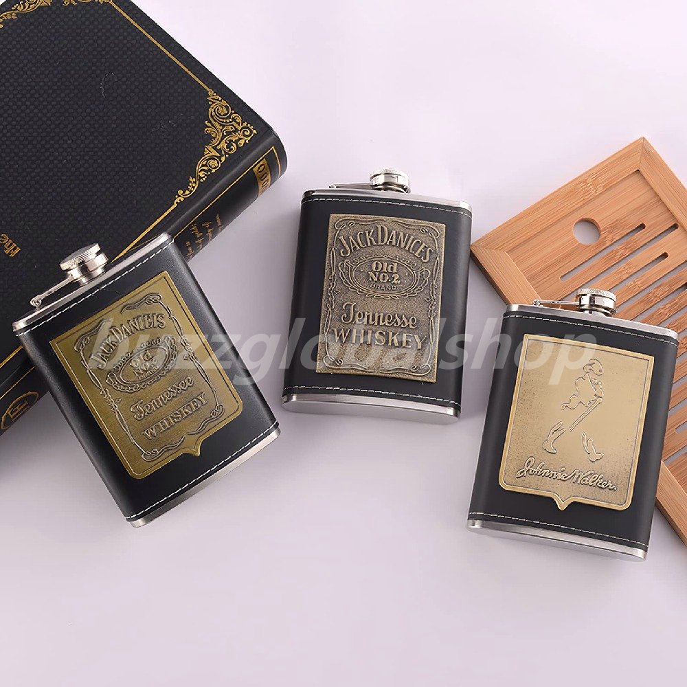 骨董品】携帯用酒器 骨董品】携帯用酒器 酒器 スキットル」の