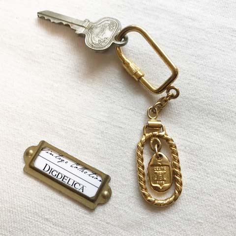 楽天市場】Vintage【CELINE】セリーヌ ヴィンテージキーホルダー