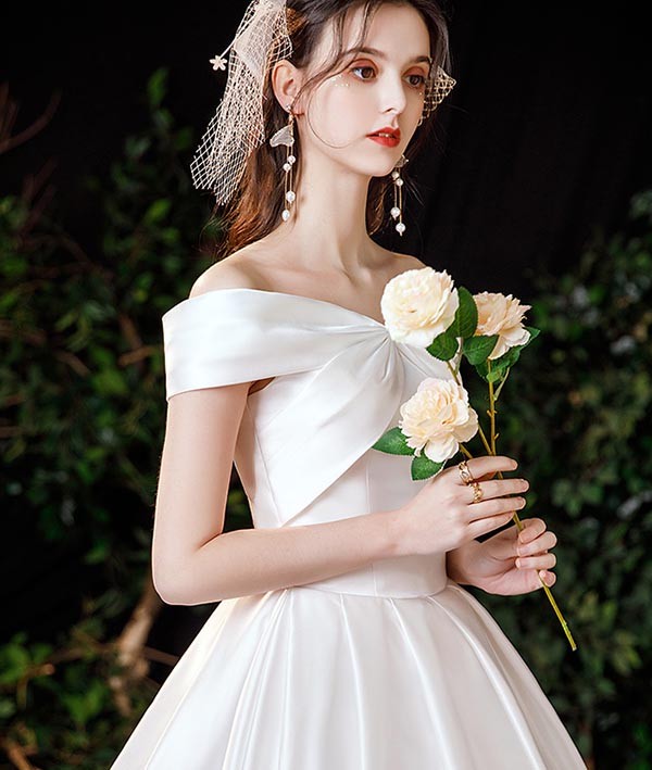 楽天市場】ウェディングドレス 白 ホワイト サテン ロングドレス