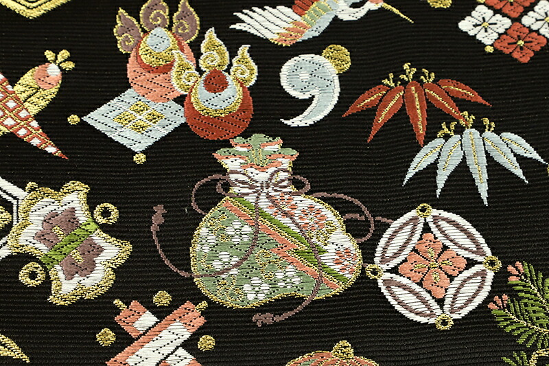 楽天市場】袋帯 正絹 西陣織 山下織物 唐織 黒地 招福宝尽くし 未