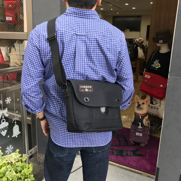 楽天市場】【犬印鞄】【黒犬印】純綿6号帆布顔のショルダー（小