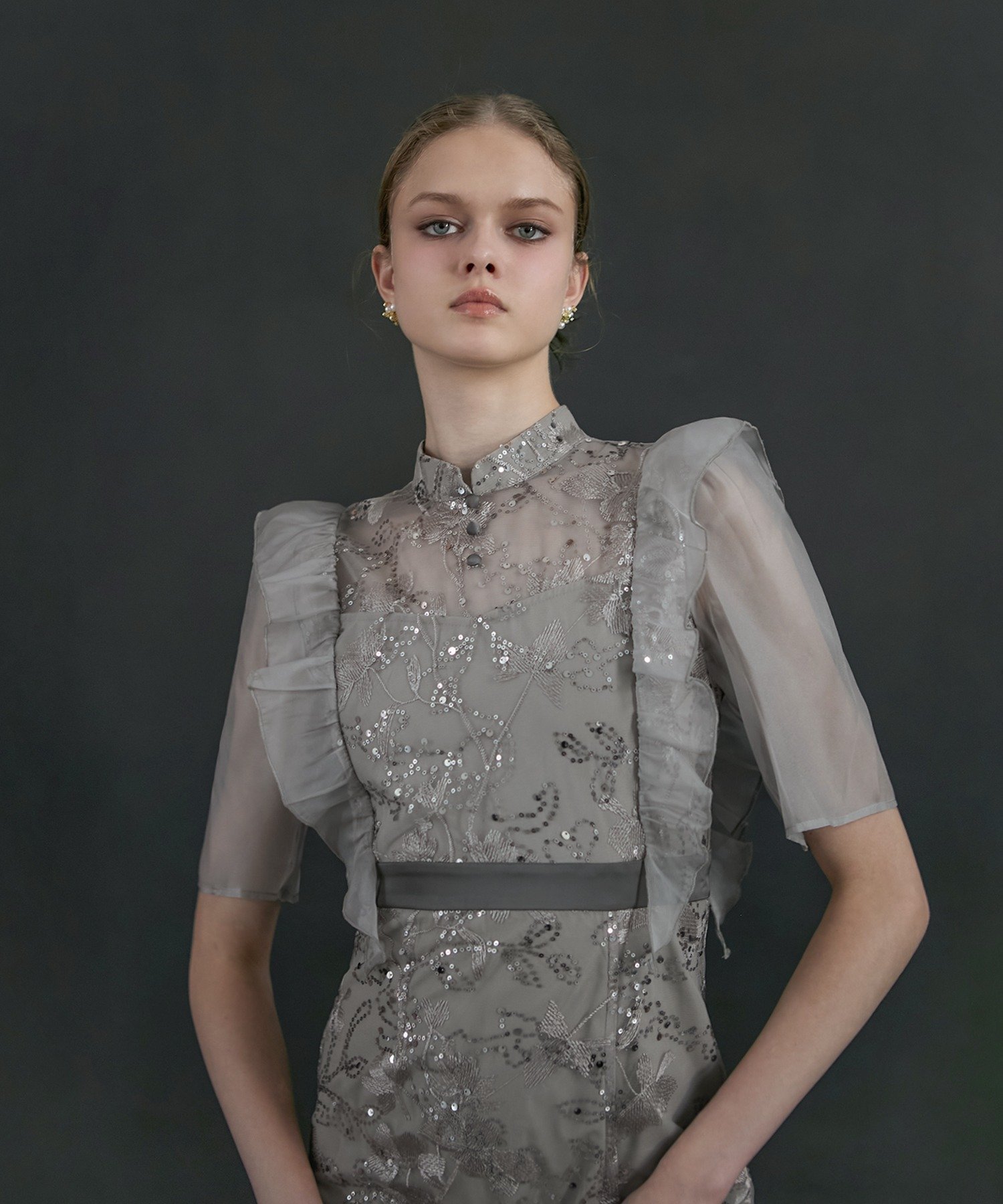 Leja｜Leja-フラワースパンコールシアーフリルIラインワンピースドレス