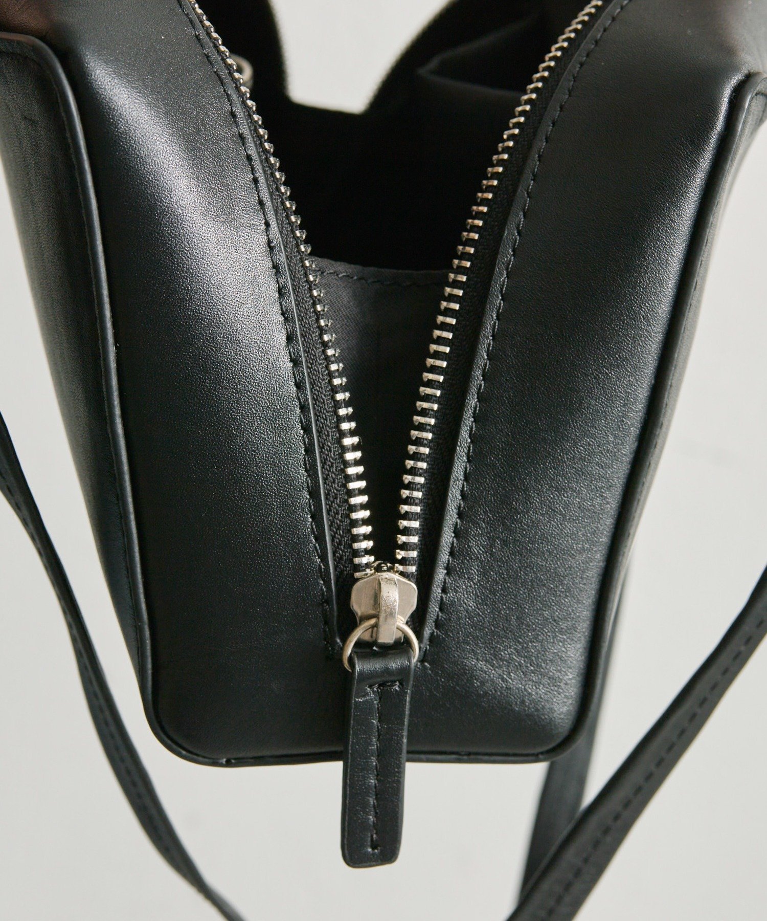 ear PAPILLONNER｜《本革》ONE.(ワンドット)別注ロングハンドル