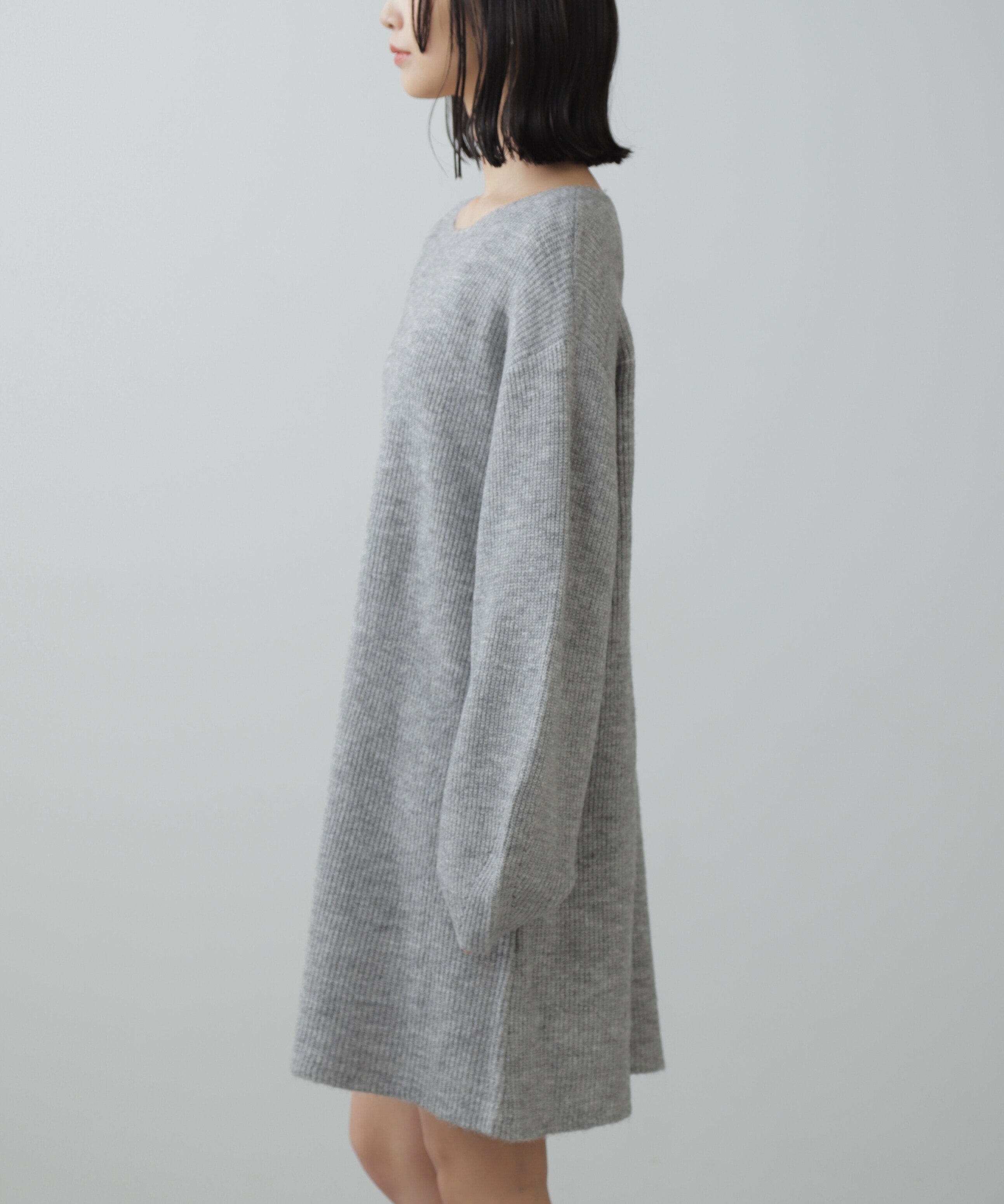 □ 46988☆年 セルフポートレイト ニットミニワンピース ハートボタン