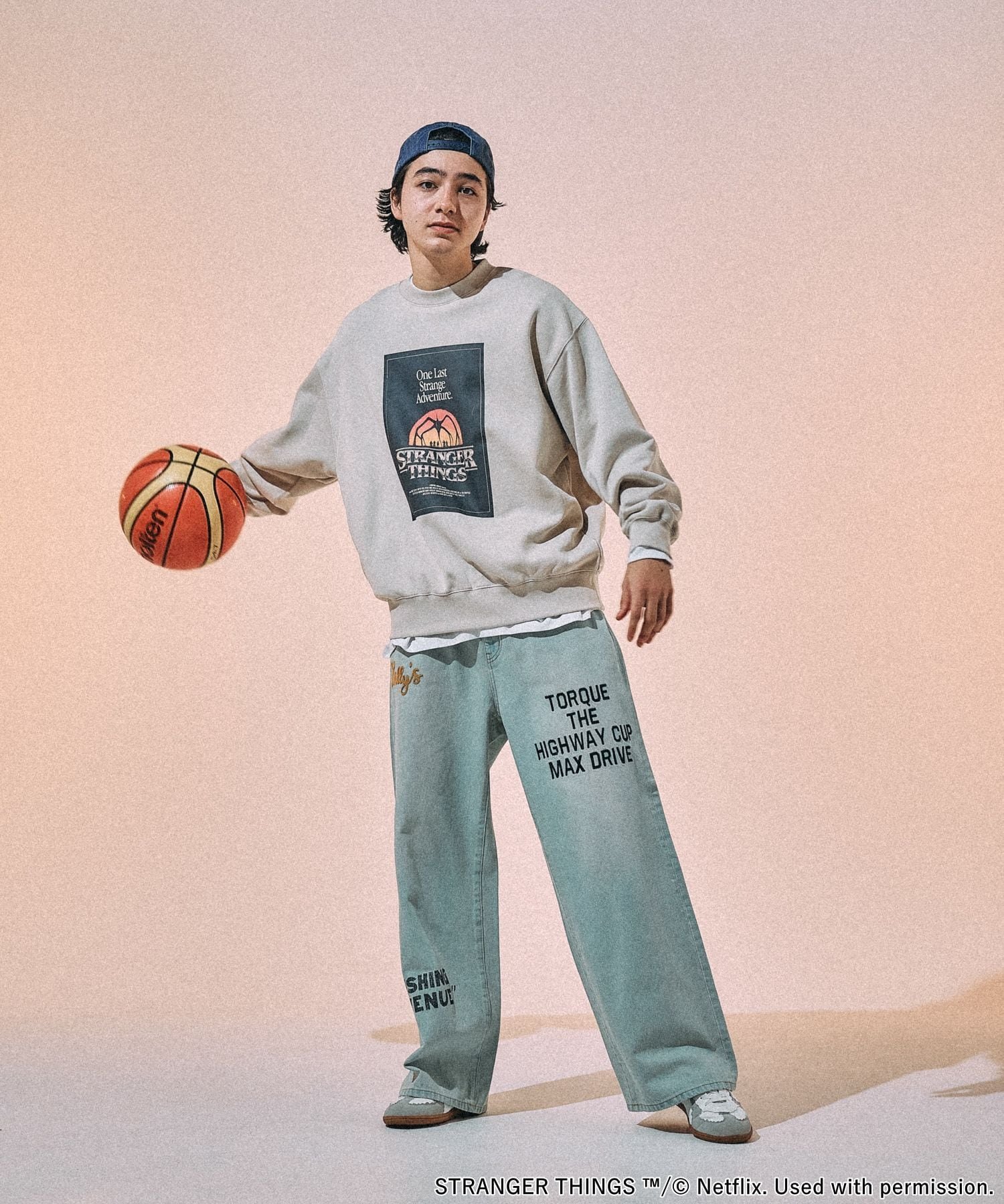 niko and ｜【STRANGER THINGS】コラボプリントスウェット