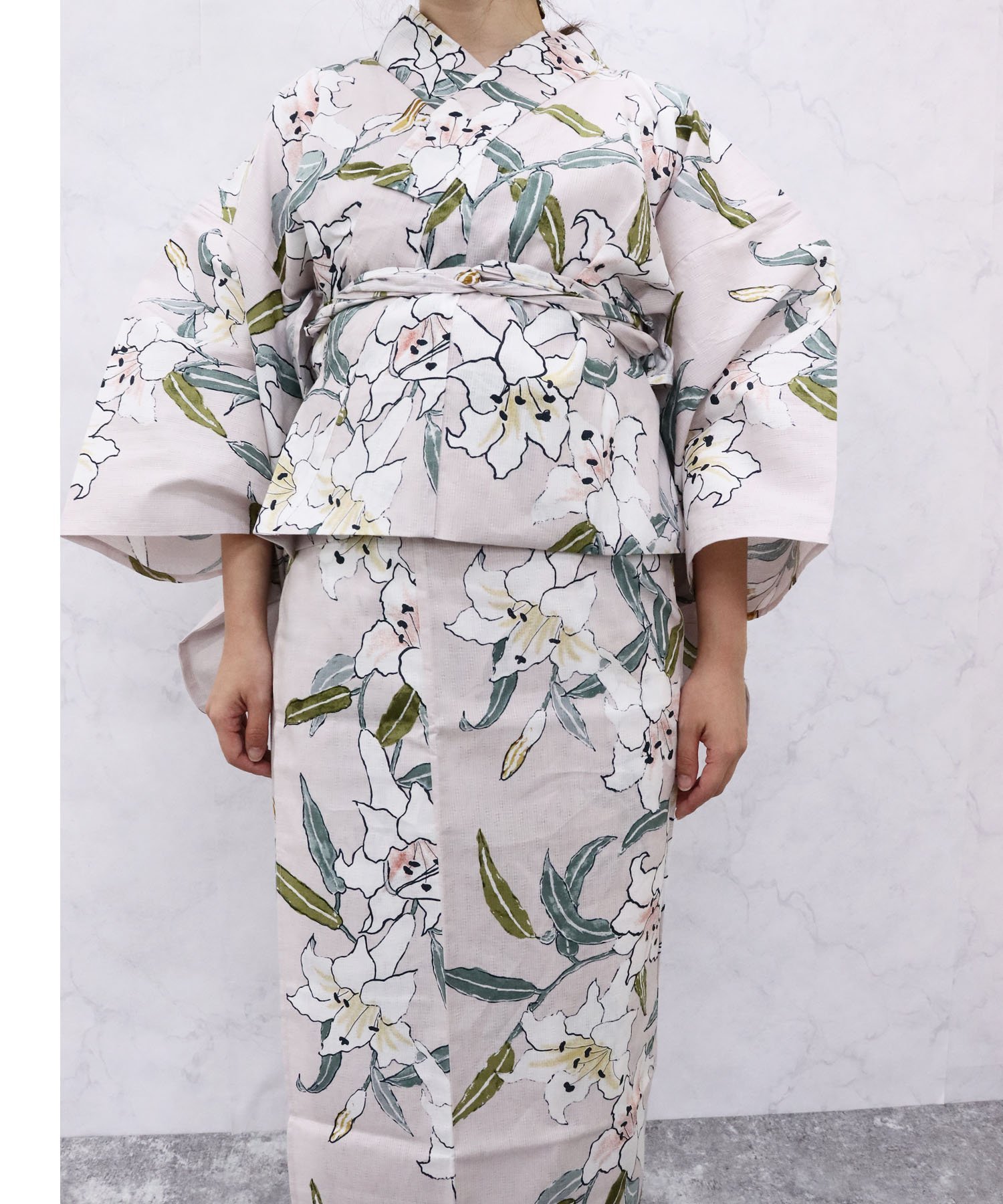 utatane｜utatane セパレート浴衣3点セット 上品グレーの古典花