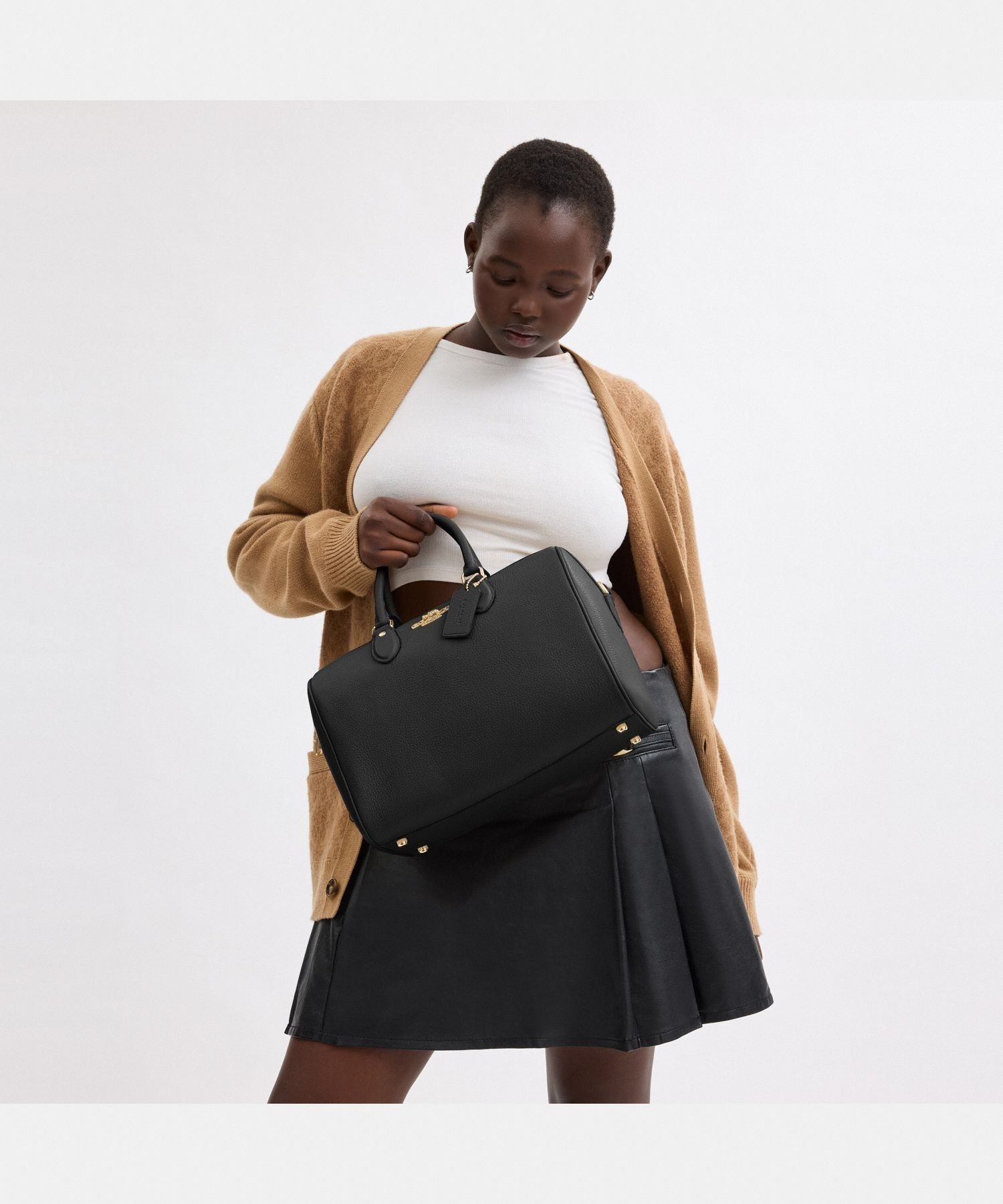 COACH OUTLET｜【公式】ローアン ラージ サッチェル バッグ | Rakuten