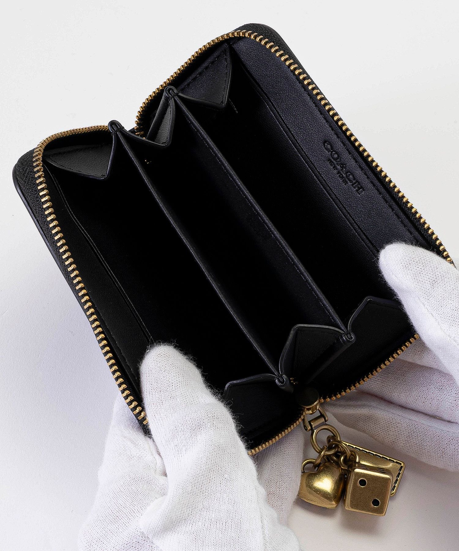 COACH｜【公式】エッセンシャル スモール ジップ アラウンド