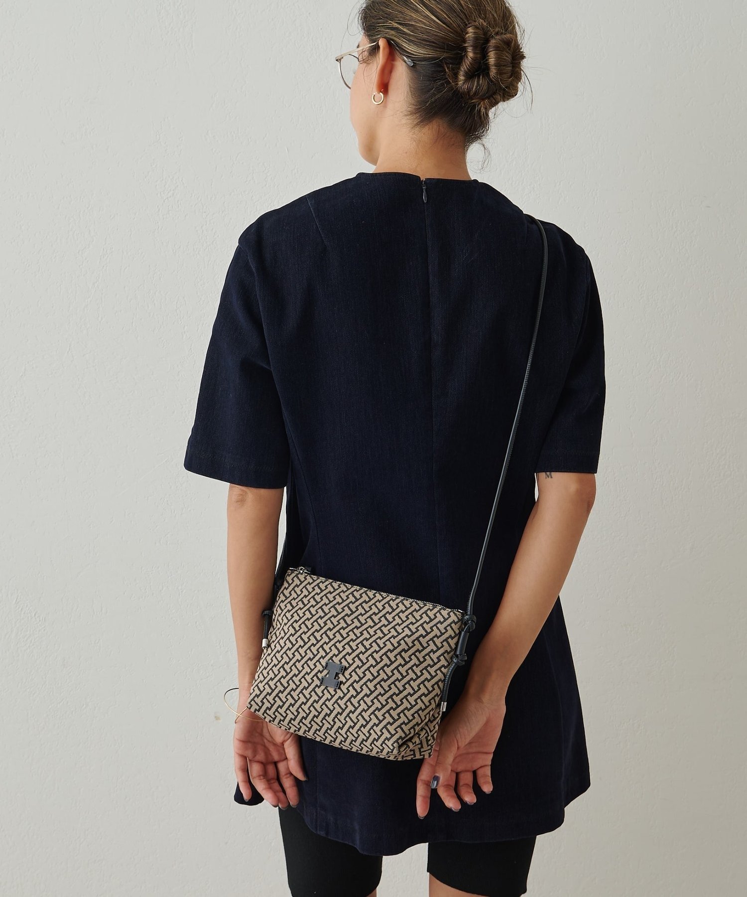 IACUCCI｜モノグランマ ポーチSD JACQUARD/RUGA | Rakuten Fashion