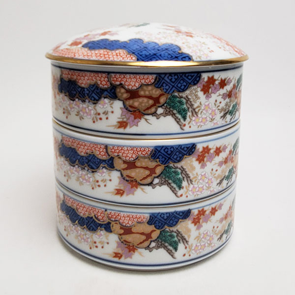 楽天市場】其泉窯 有田焼 春秋文 三段重（小）| 陶器 ミニ 重箱 3段 和