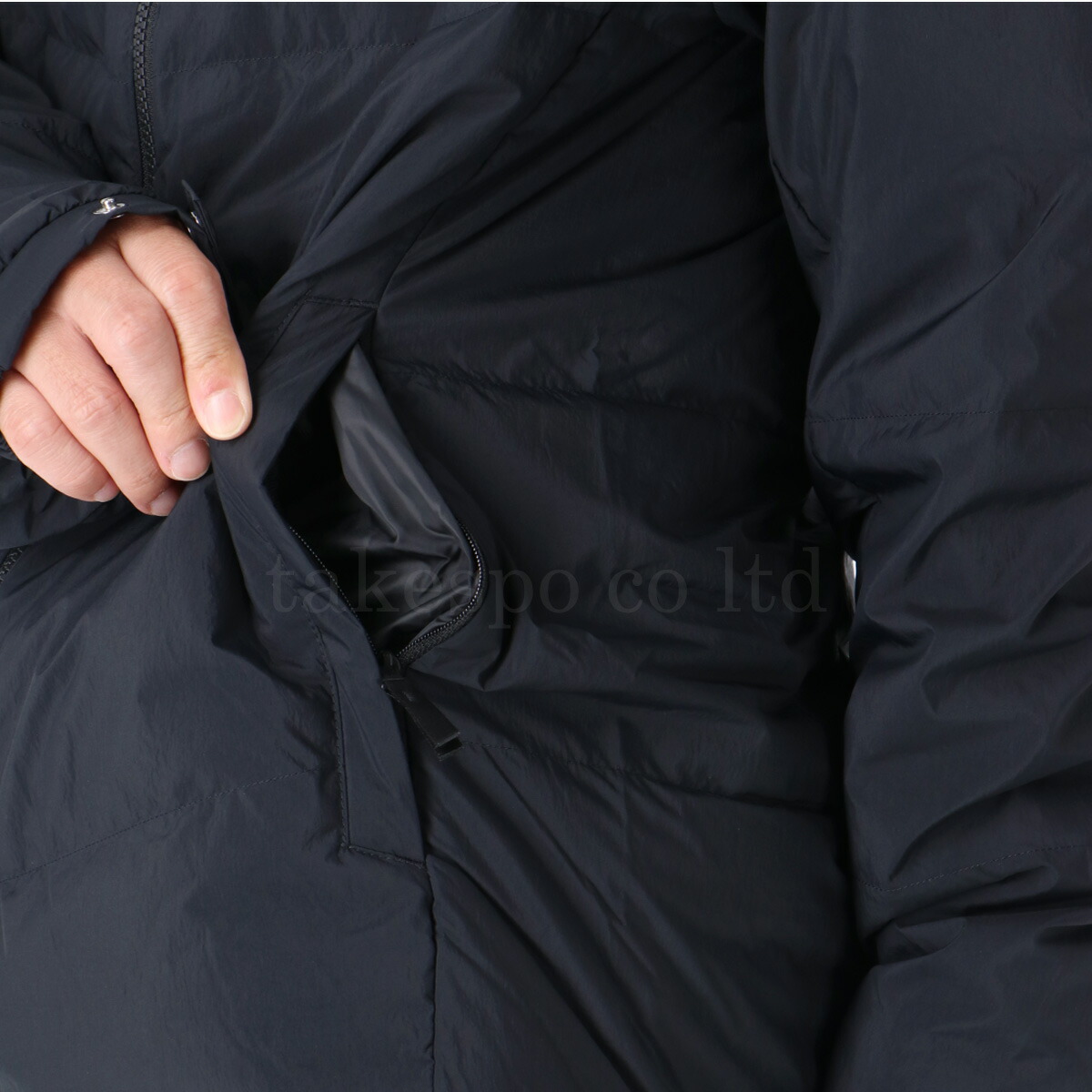 楽天市場】マラソン最大3000円オフクーポン有！ アディダス ダウン