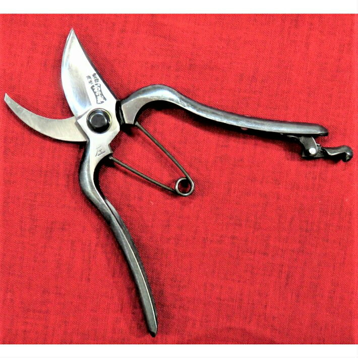 楽天市場】おの義刃物 左利き B型 剪定鋏 180mm 金止 LHB-180-2【剪定