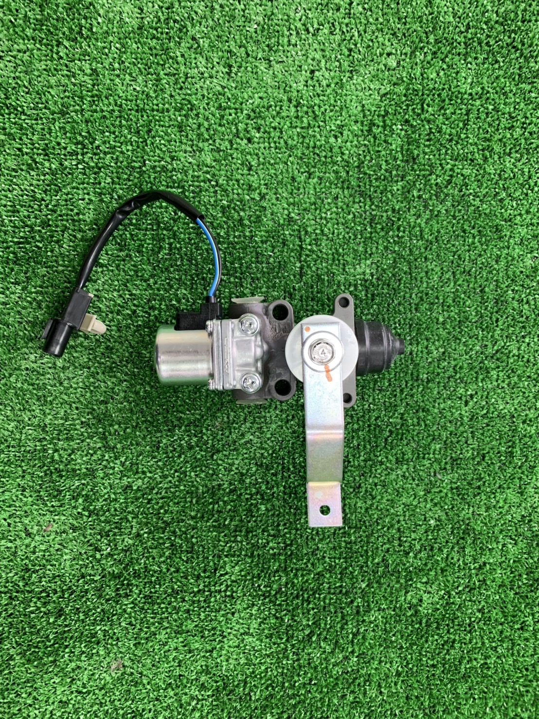 楽天市場】レベリングバルブ 新品 三菱ふそう バス用 エアロエース