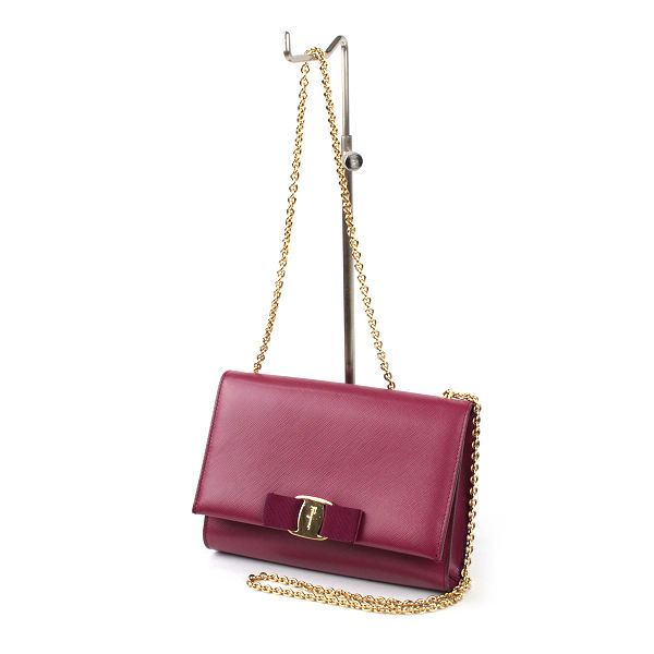 楽天市場】Ferragamo フェラガモ チェーンショルダーバッグ ヴァラ AU