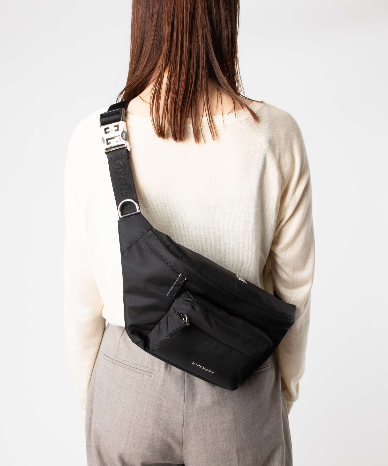 楽天市場】ジバンシィ GIVENCHY ESSENTIAL U エッセンシャル U BUMBAG