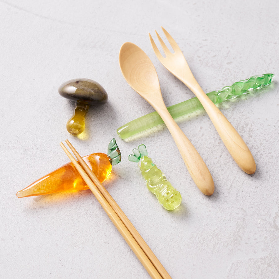 ガラス専門店｜築館礼野｜Chopstick Holder 箸置き／わさび – TSUCHI