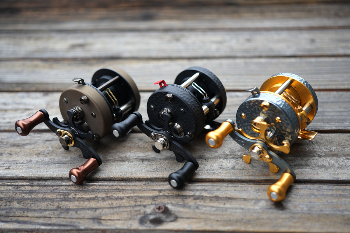 新品 五十鈴リール bc421sss ブラックグリーン bc420 五十鈴 BC421SSS