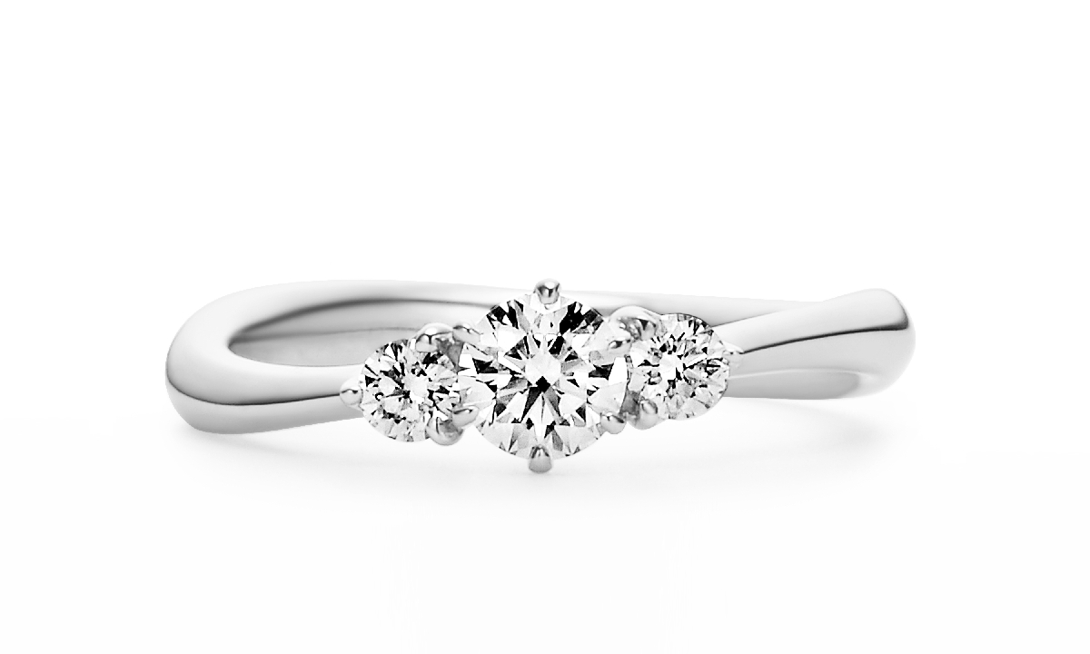 トリニタウェーブ | 婚約指輪・結婚指輪のTRECENTI（トレセンテ）