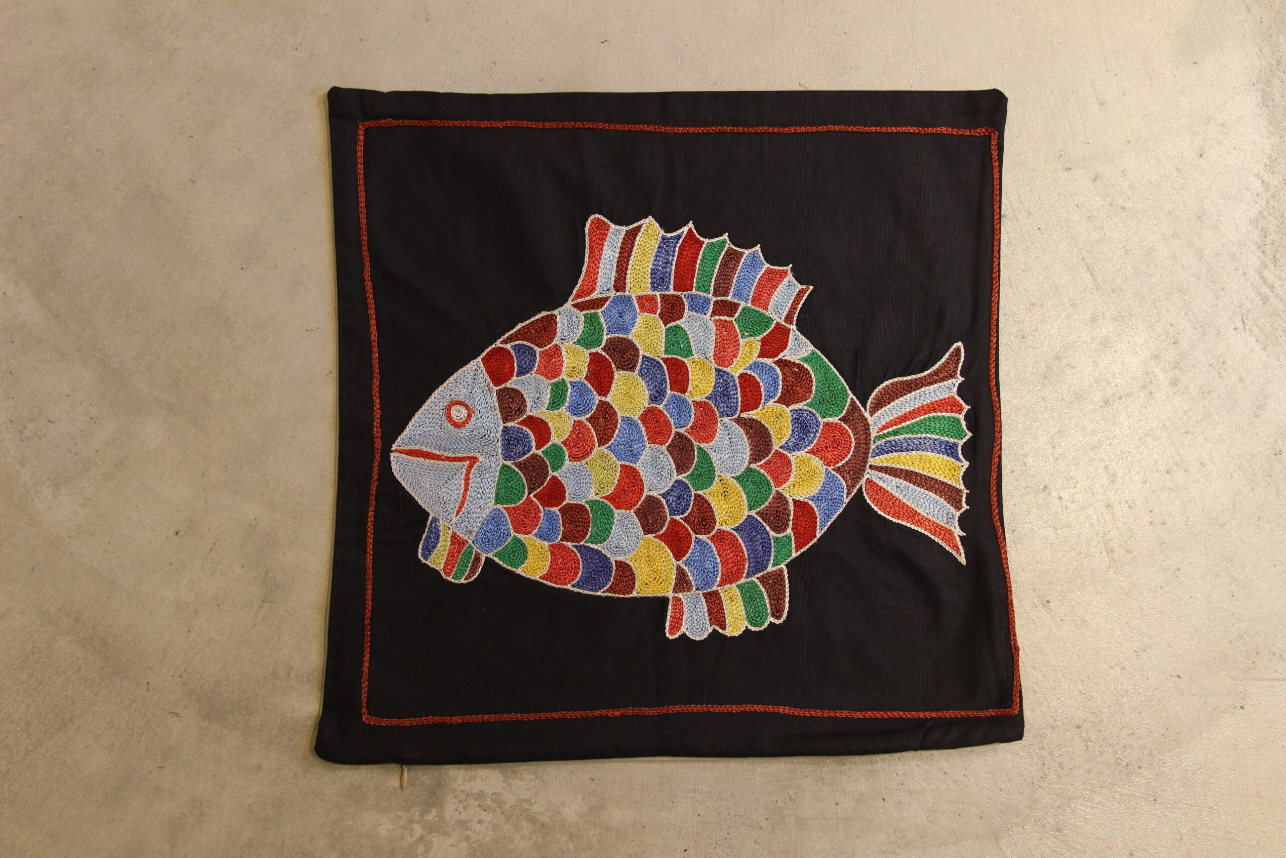 スザニ刺繍クッションカバー&モロッコラグ – tricollage トリコラージュ