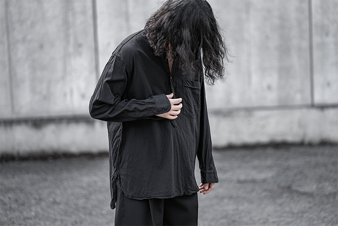 COMOLI -ベタシャン プルオーバーシャツ, プルオーバー カーゴシャツ