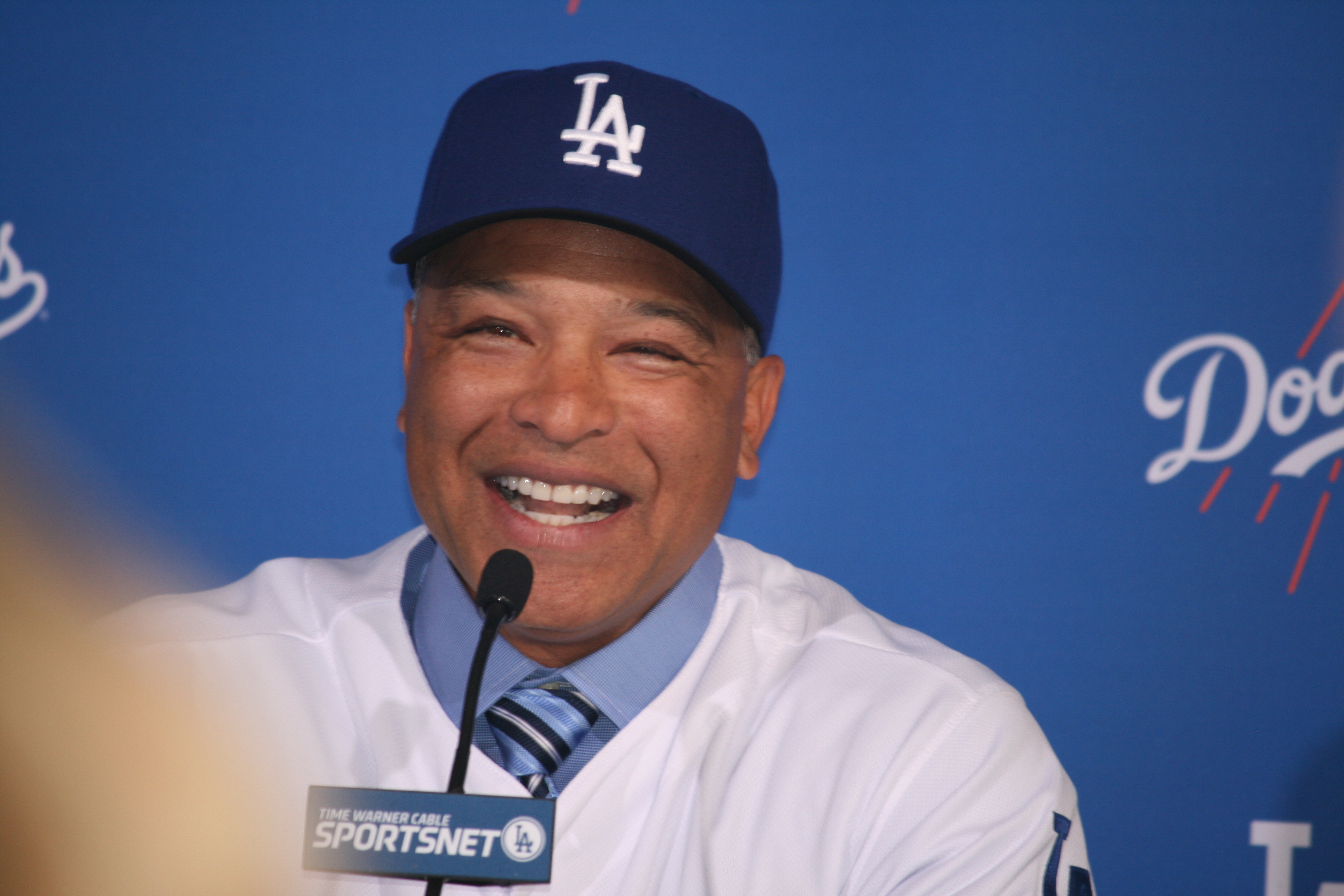 ドジャース新監督は沖縄生まれ! デーブ・ロバーツ氏、球団史上初の