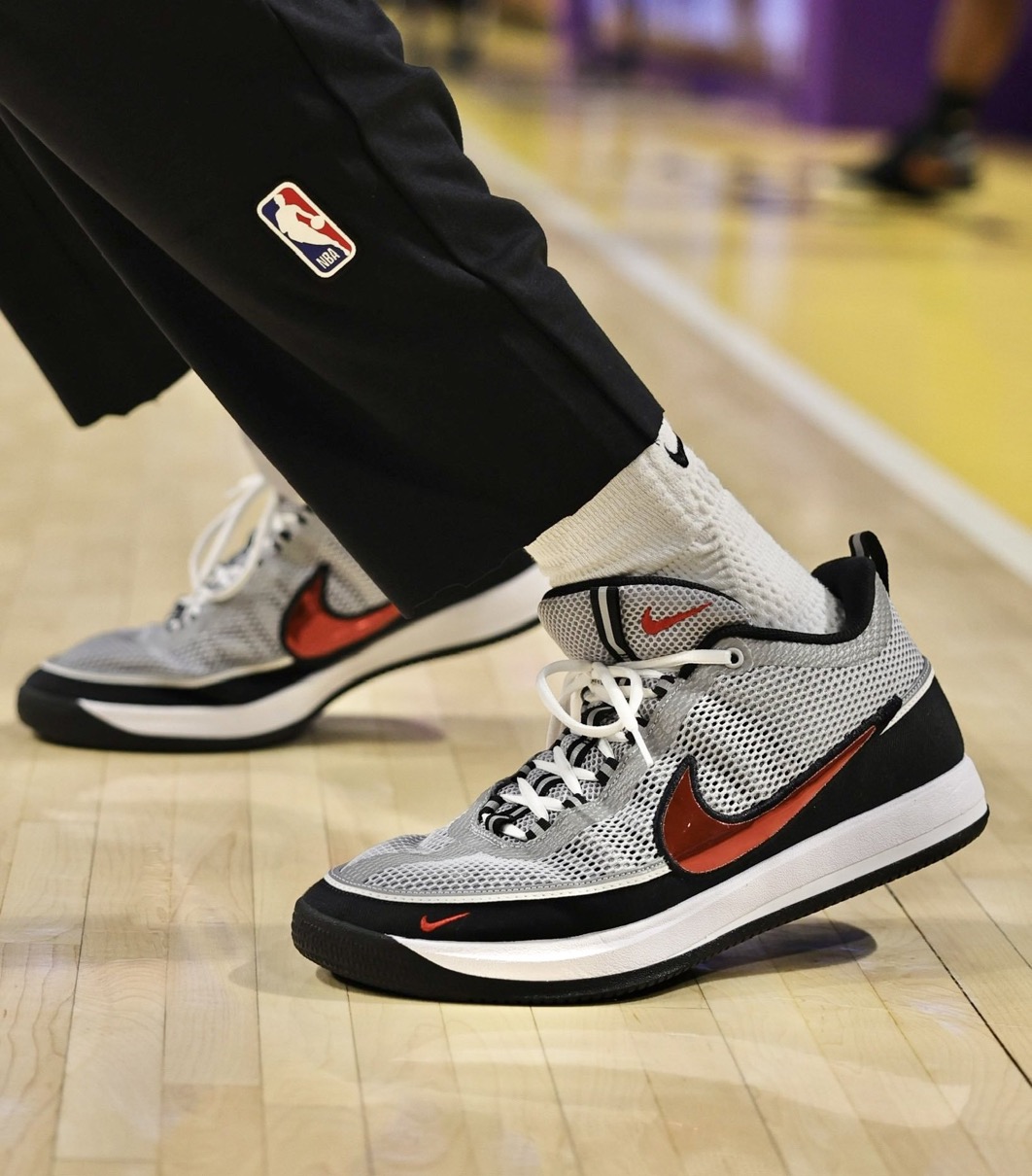 NIKE BOOK2 期間限定値下げ 1/23発売｜Nike Book 2