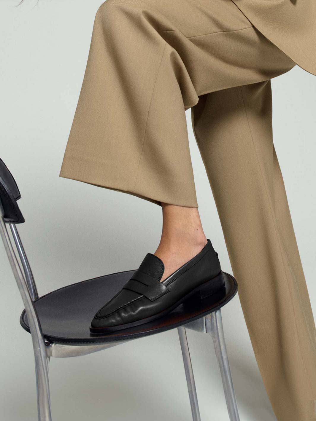 Airola Black Nappa Loafers | ATP Atelier | Official Site