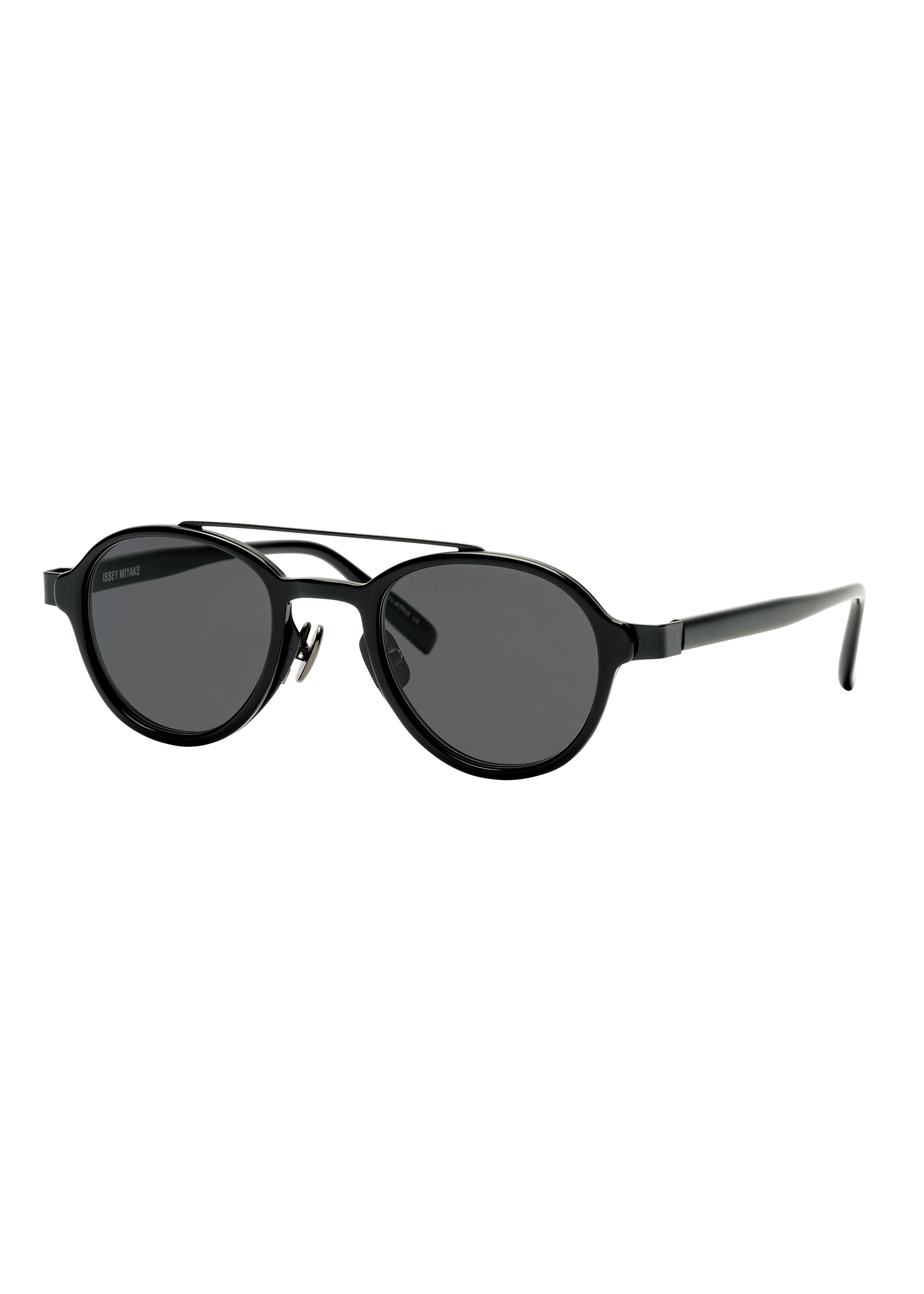 MARROW-TEARDROP SUNGLASSES – ISSEY MIYAKE ONLINE STORE