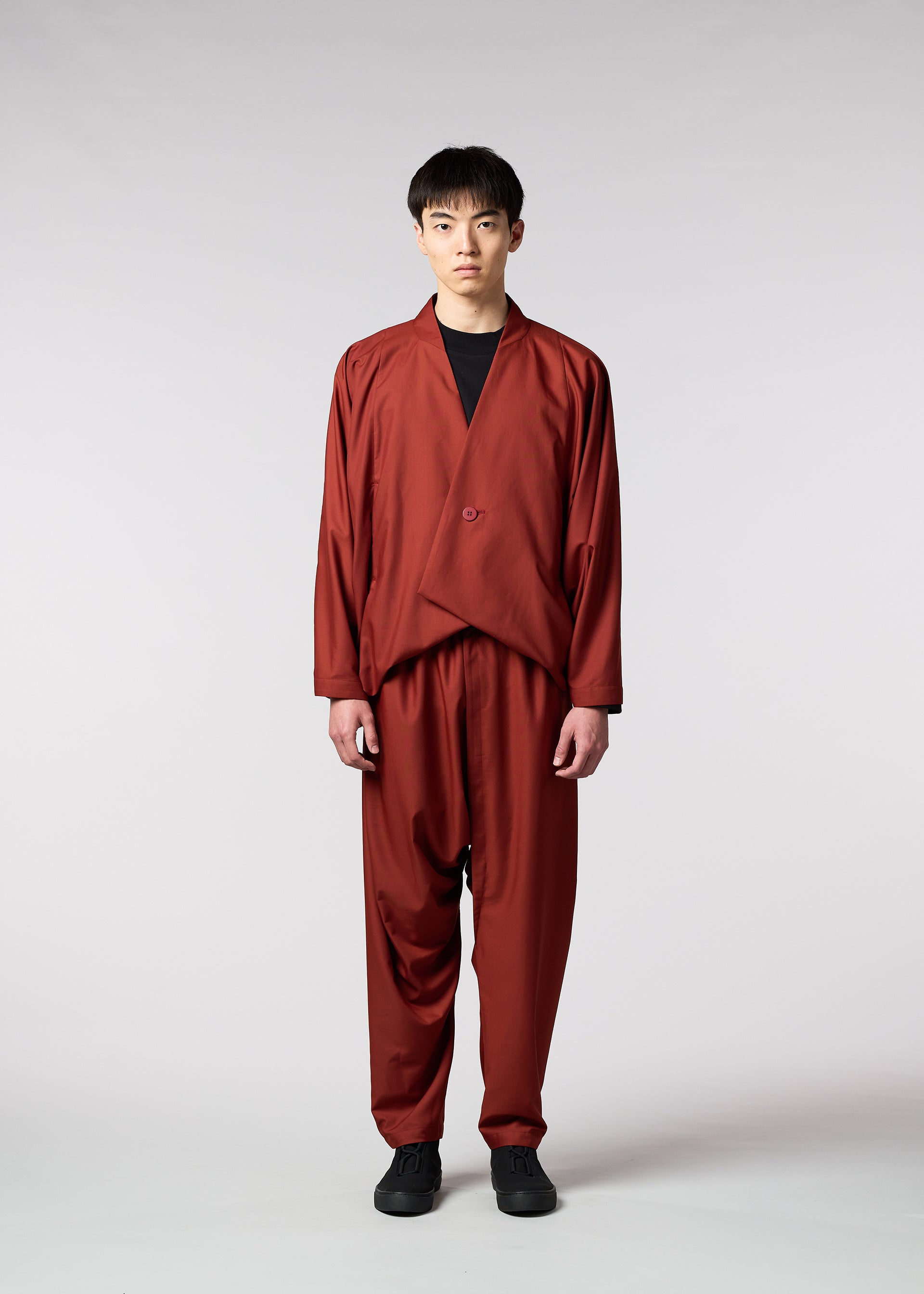 SWING – ISSEY MIYAKE ONLINE STORE