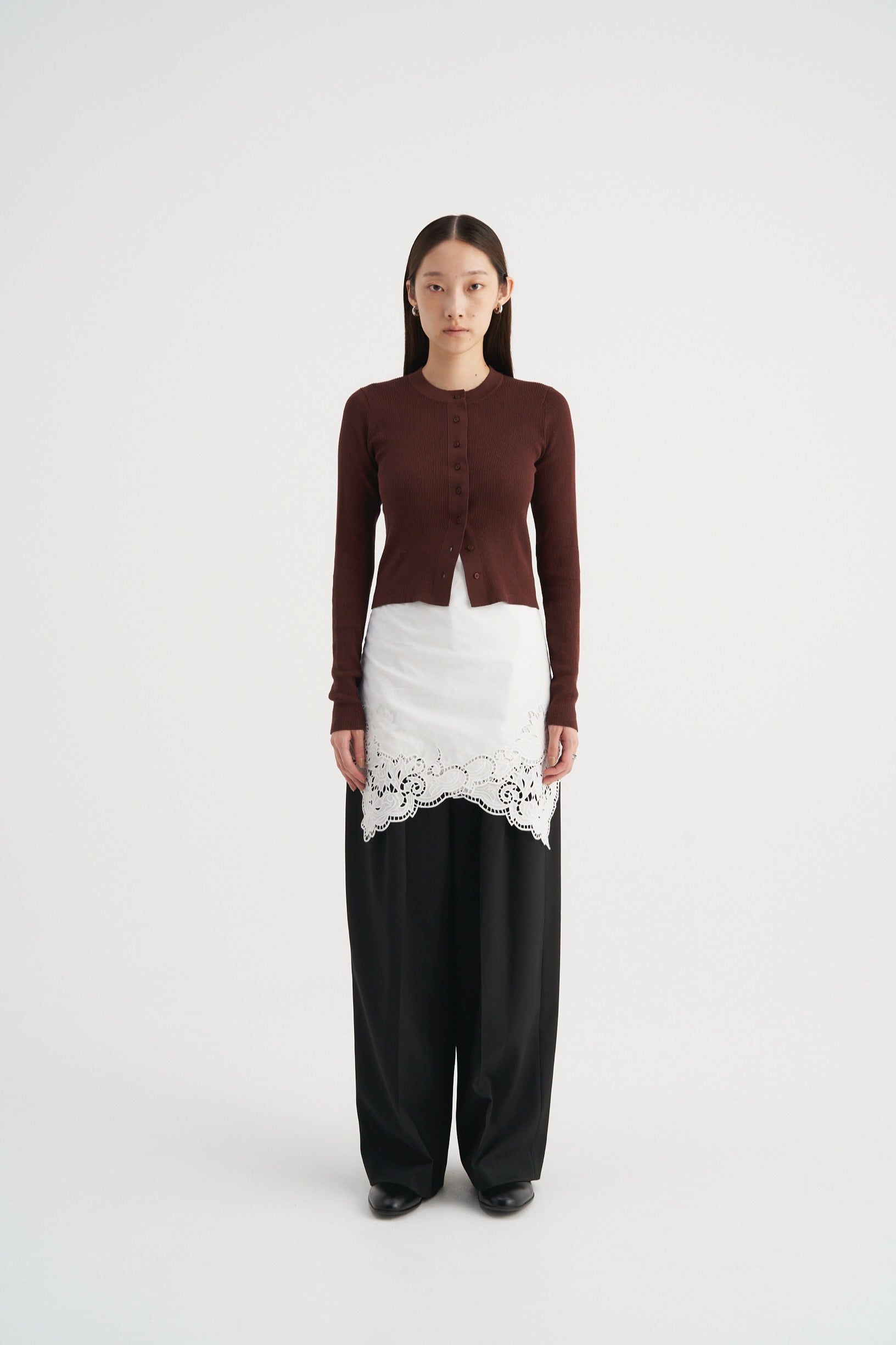 Scallop embroidery scarf – Venica