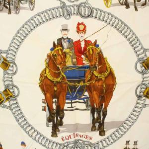 カレ90 EQUIPAGES 馬車と従者 スカーフ ストール 総柄 絹 シルク 赤