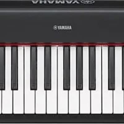 Yamaha Piaggero NP-32 76-key Piano with Speakers - Black NP32