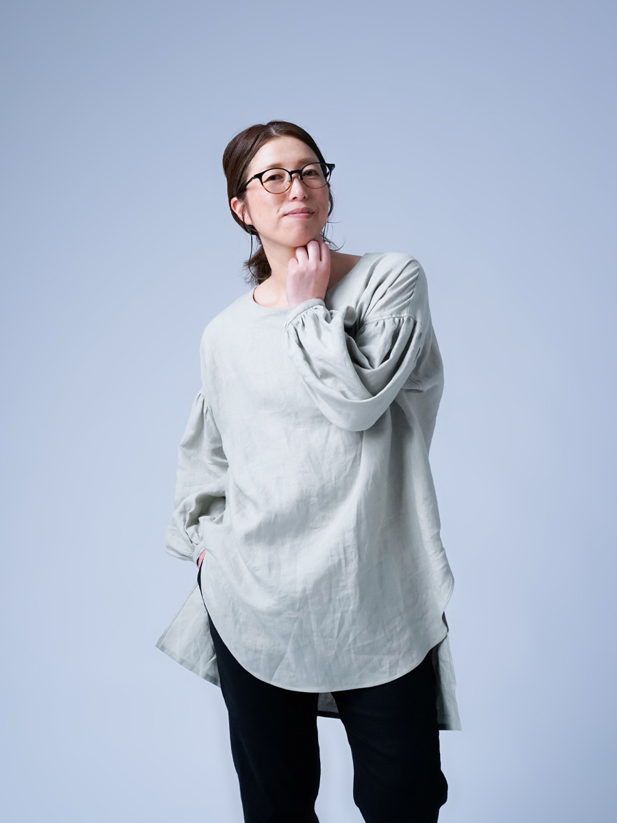 wafu】アシンメトリーで動きのある着こなしに ぽわん袖 リネン