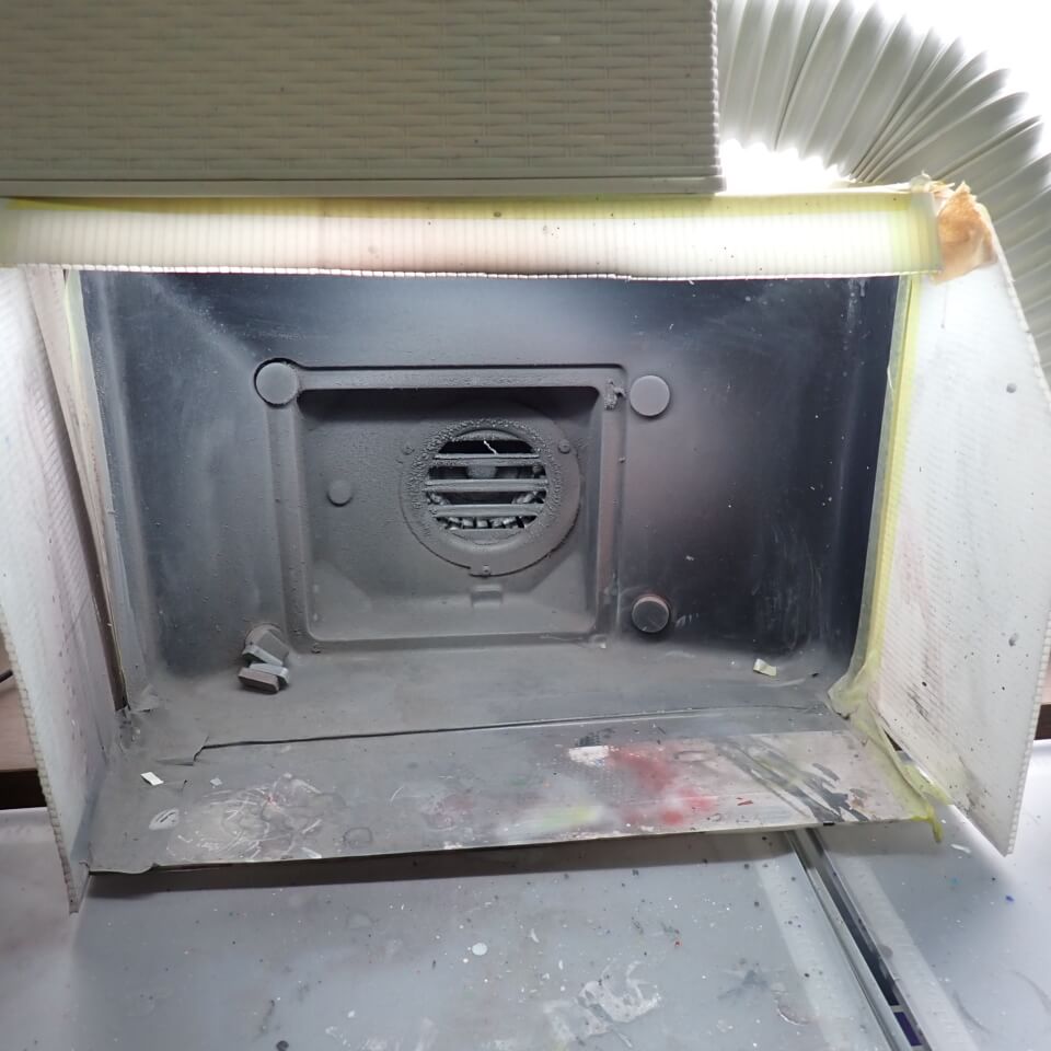 クレオスの塗装ブース、スーパーブースコンパクトを掃除！（頻度